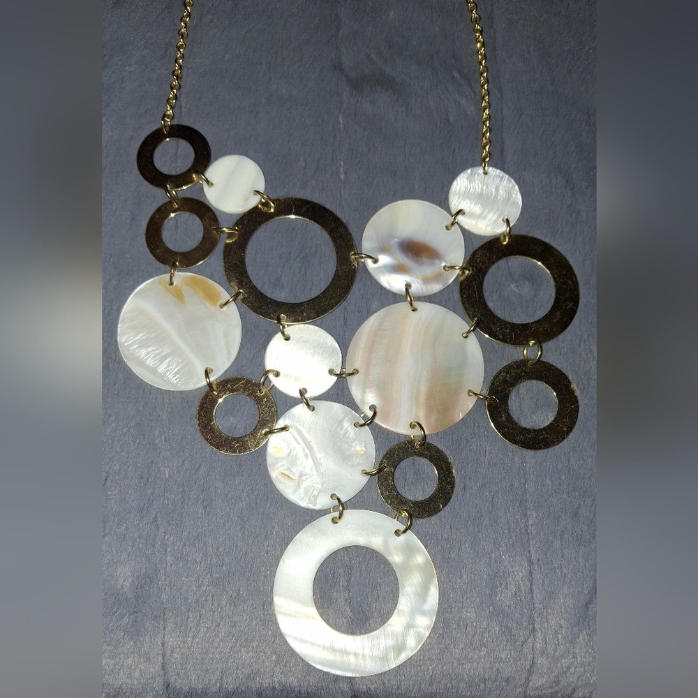 Mother Of Pearl Geometric Statement modern bib Necklace Goldtone - Picture 7 of 8